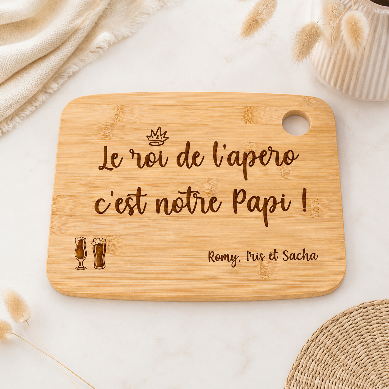 Plateau à apéro "Le roi de l'apéro c'est notre papi" à personnaliser