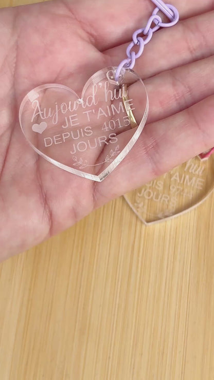 Porte clé Coeur Plexiglas "Je t'aime depuis"